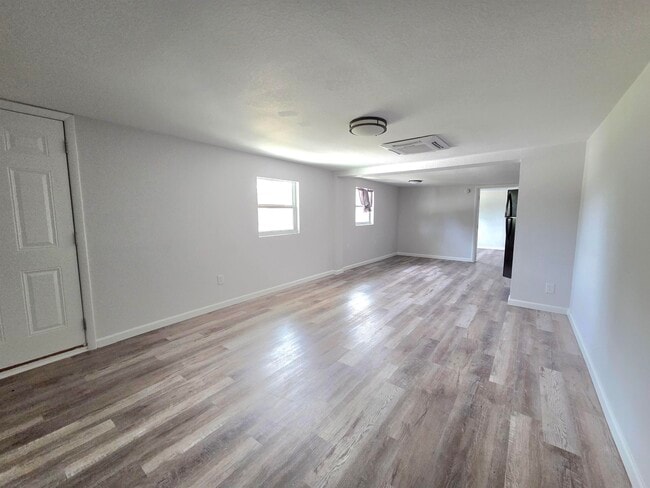 Building Photo - 406 Puckett Rd