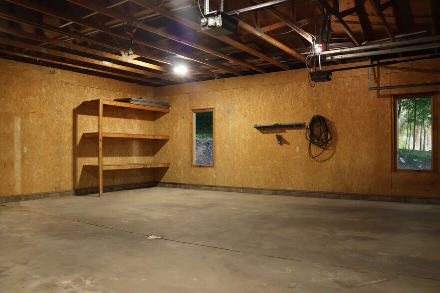 Building Photo - 314 Bear Hollow Rd