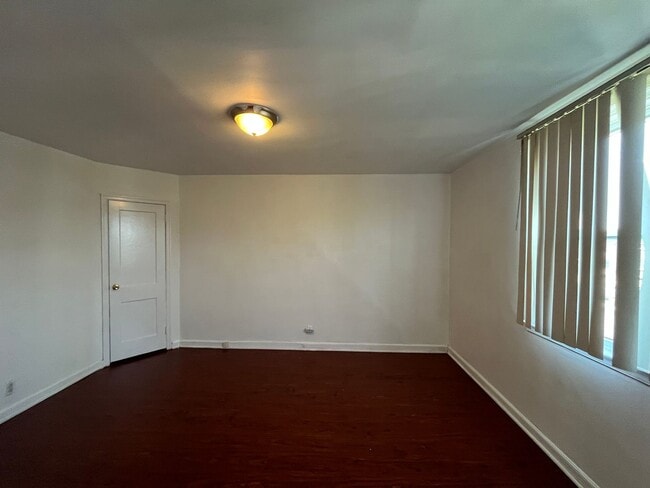 Building Photo - 2248 Disston St