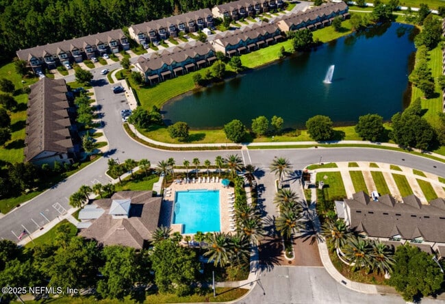 Building Photo - 7041 Beauhaven Ct