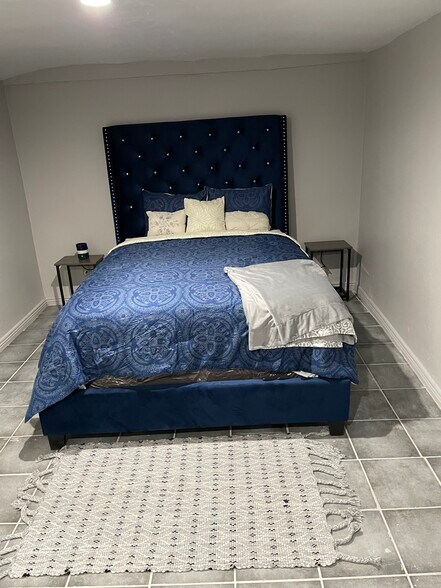 Queen size bed and side tables - 2302 E Yale St