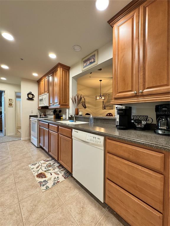 Building Photo - 7212 Hamilton Rd