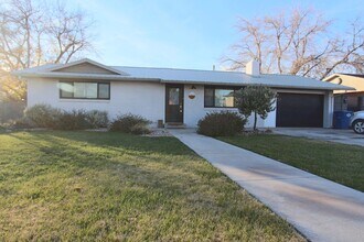 Building Photo - Downtown Washington - (Approved) Pet Optional