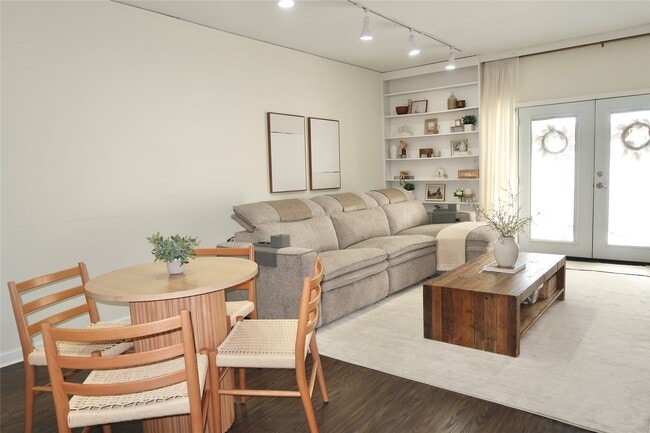 Building Photo - 14715 Barryknoll Ln