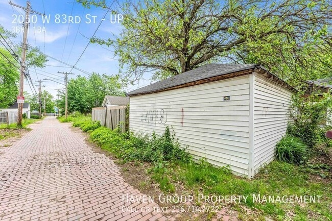 Building Photo - 2050 W 83rd St