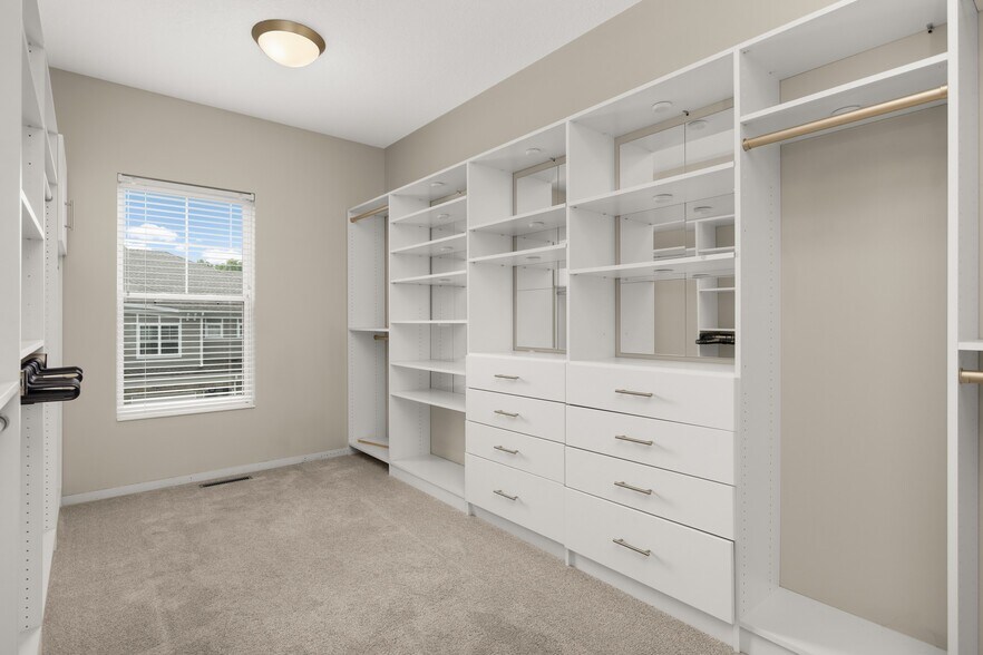 Building Photo - 17790 Valley Cove Ct