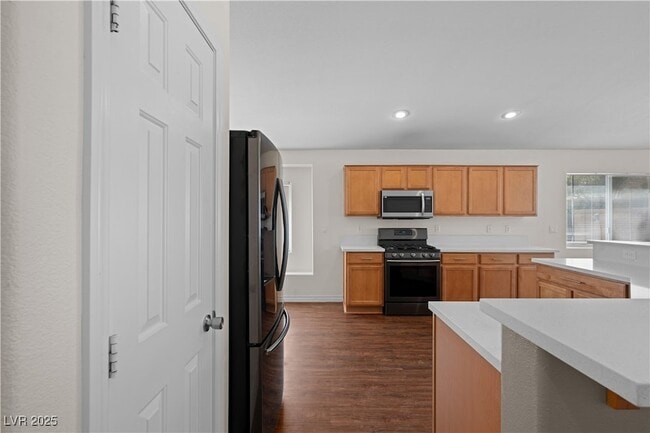 Building Photo - 3597 Cherbourg Ave