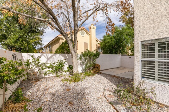 Building Photo - Beautiful Summerlin Home – 3 Bed, 2.5 Bath...