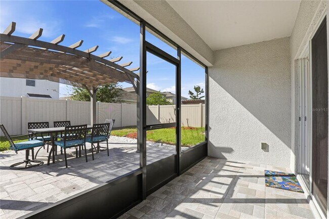 Building Photo - 2839 Maiden Grass Isle