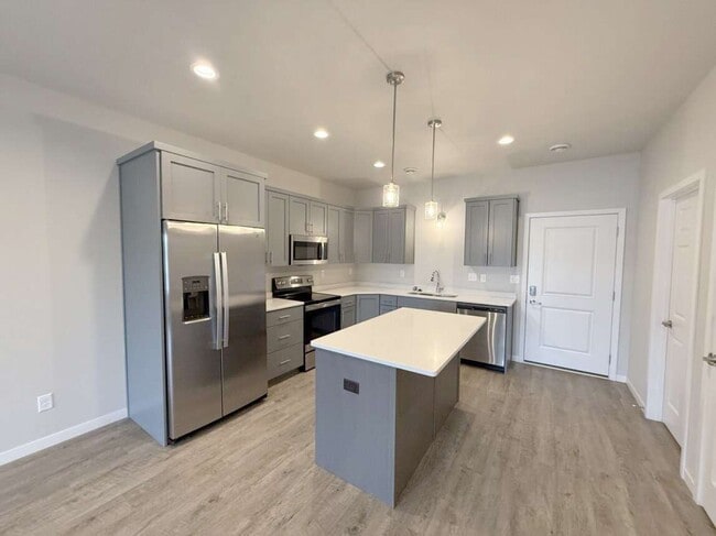 Valley View Town Homes Kitchen - Valley View Townhomes