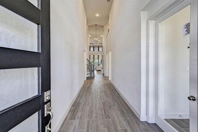 Building Photo - 11314 Cosmopolitan Dr