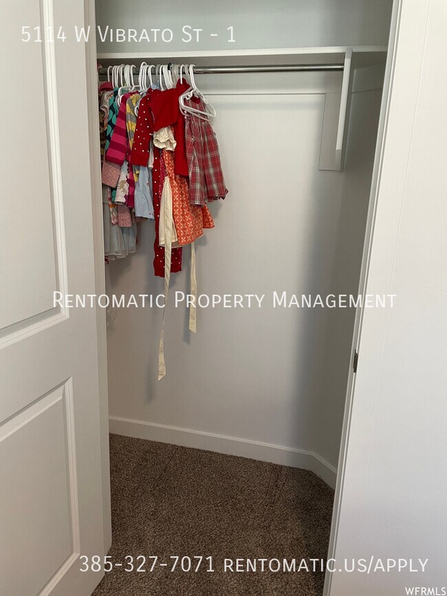 Building Photo - 5114 W Vibrato St