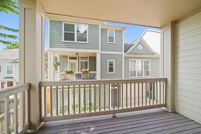 Building Photo - 1413 W 26th St