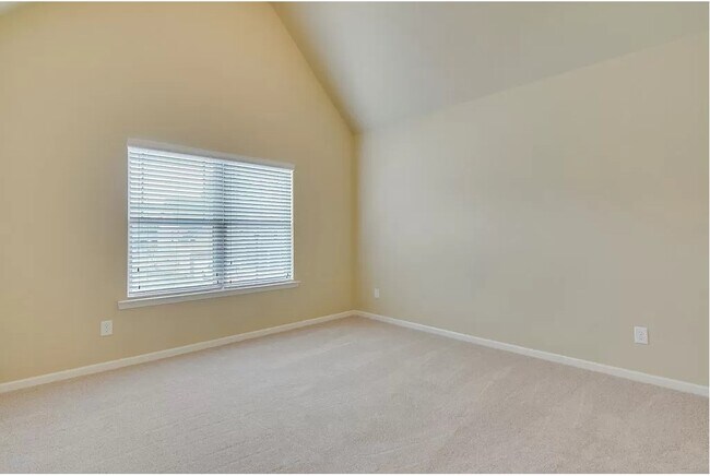 Building Photo - 151 Seaton Ave