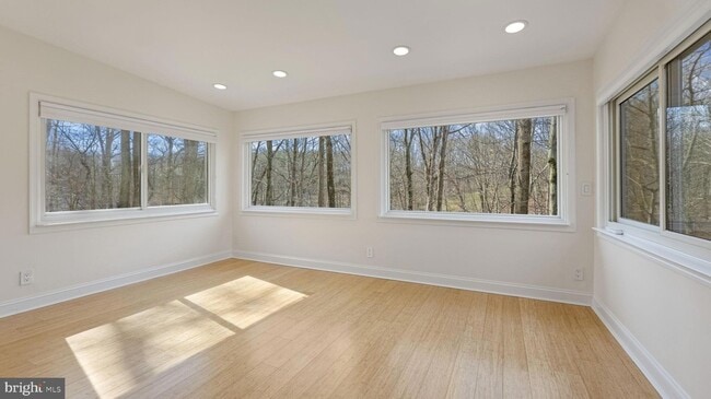 Building Photo - 11450 Game Preserve Rd
