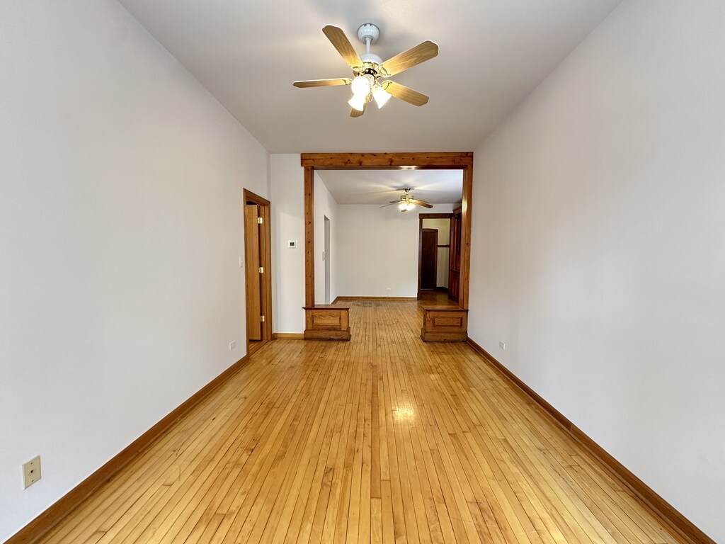 Building Photo - 843 N Maplewood Ave