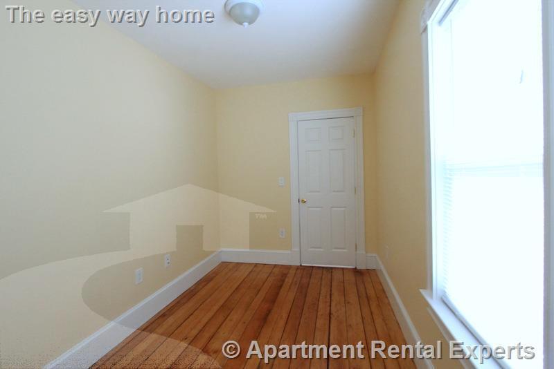 Building Photo - 6 White Street Pl