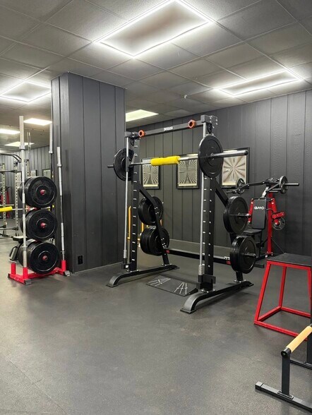 Building Photo - 2780 NE 183rd St