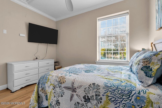 Building Photo - 120 10th Ave