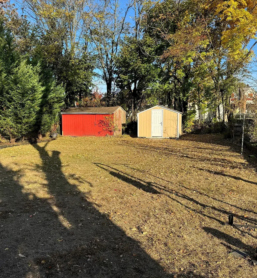 Building Photo - 330 Eaton Ave