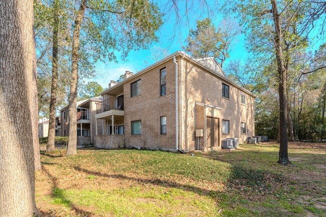 Building Photo - 3500 Tangle Brush Dr