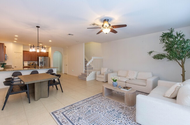 Building Photo - 10349 Wellington Parc Dr