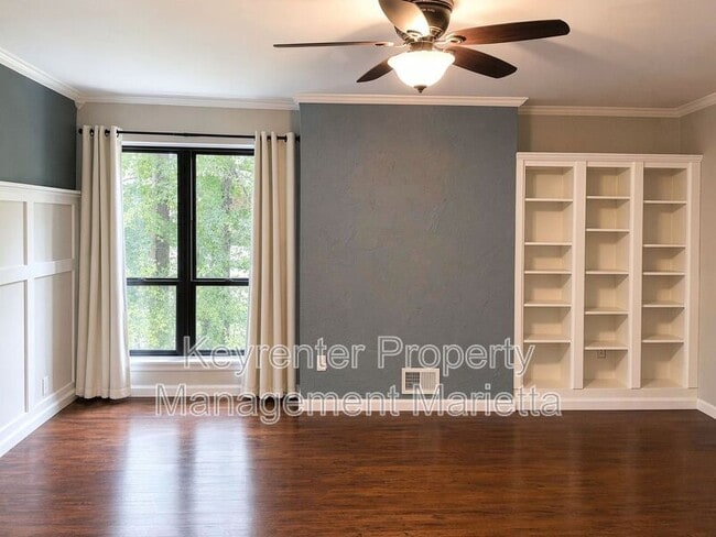 Building Photo - 510 E Ponce de Leon Ave
