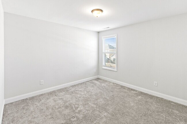 Building Photo - 5214 Whirlaway Ln