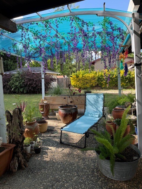 Building Photo - 812 Greenwich Dr