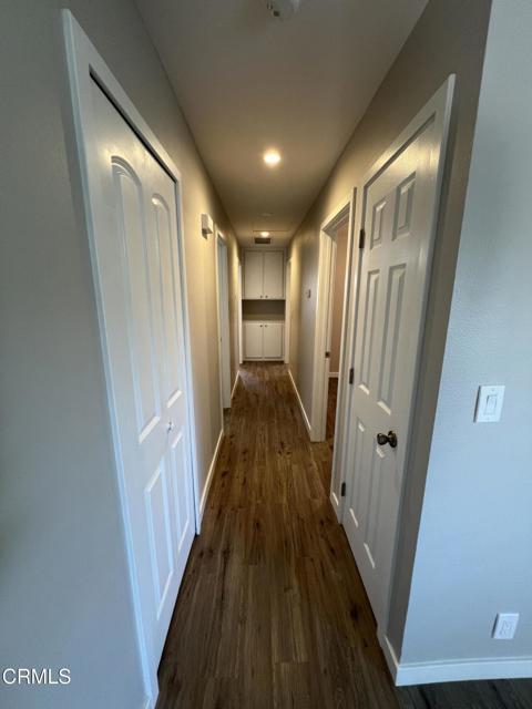 Building Photo - 736 Thoreau Ln