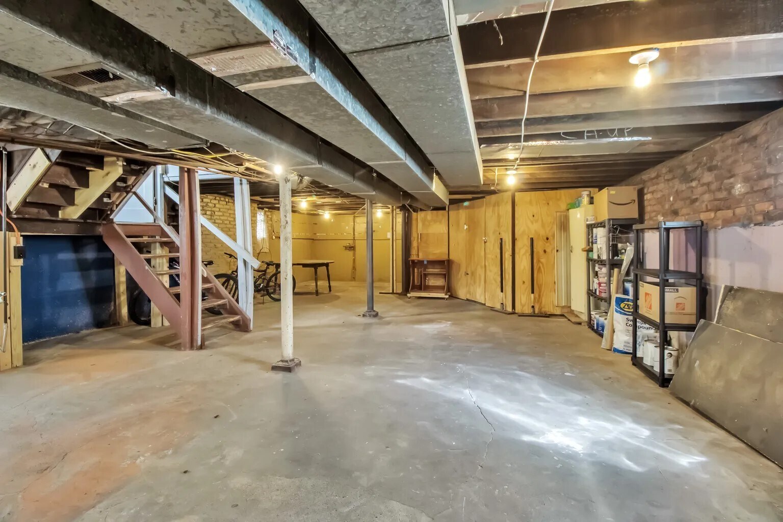 Building Photo - 82 Rutland St