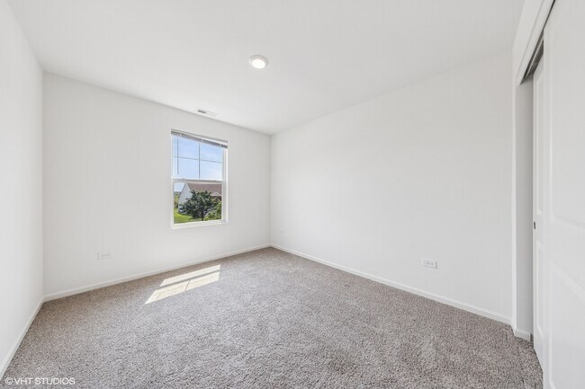 Building Photo - 411 Stockton Dr