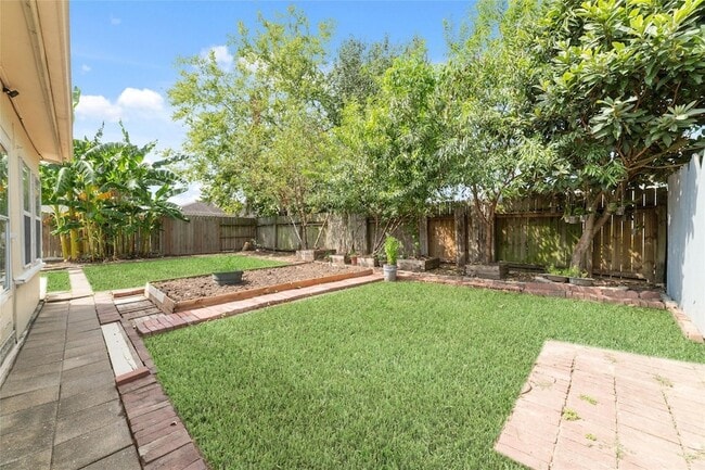 Building Photo - 8427 Brickhaven Ln