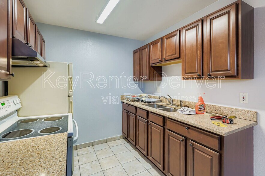 Building Photo - 2880 Eliot Cir