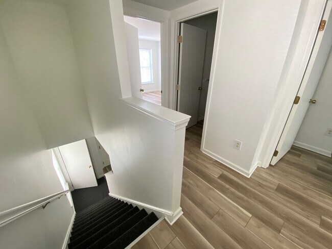 Building Photo - 760 N 41st St