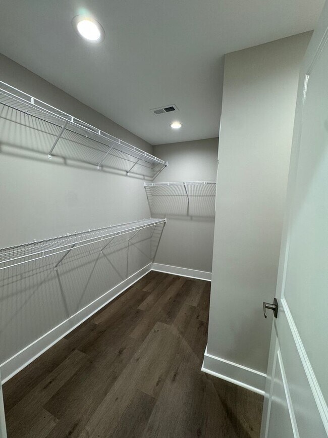 Building Photo - 135 Brawley Villas Pl