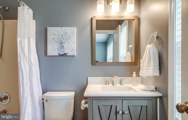 Building Photo - 10121 Cheswick Ct