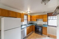 Building Photo - 1311 E 16th Ave