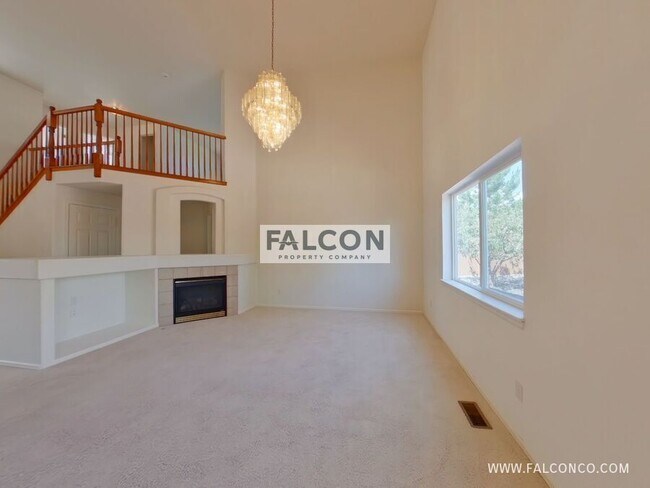 Building Photo - 6536 Graymont Dr