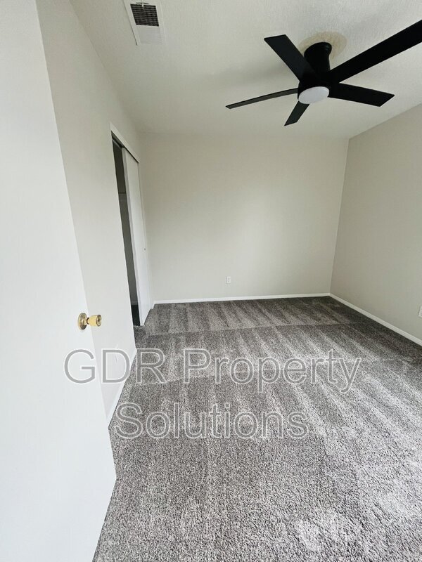 Building Photo - 1116 Coal Ave SW