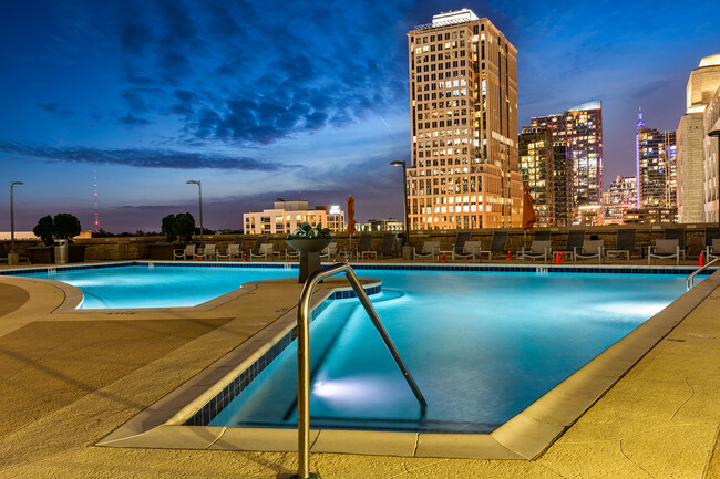 Building Photo - 1080 Peachtree St NE