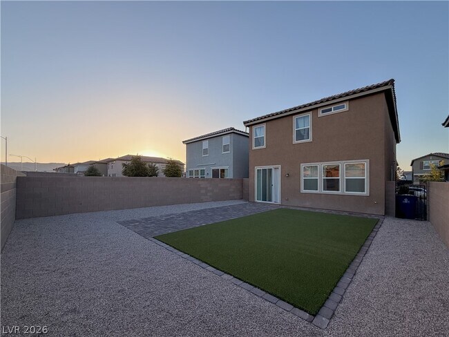 Building Photo - 8143 Desert Cassia Ave