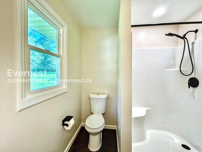 Building Photo - 5021 Bess Moore Rd