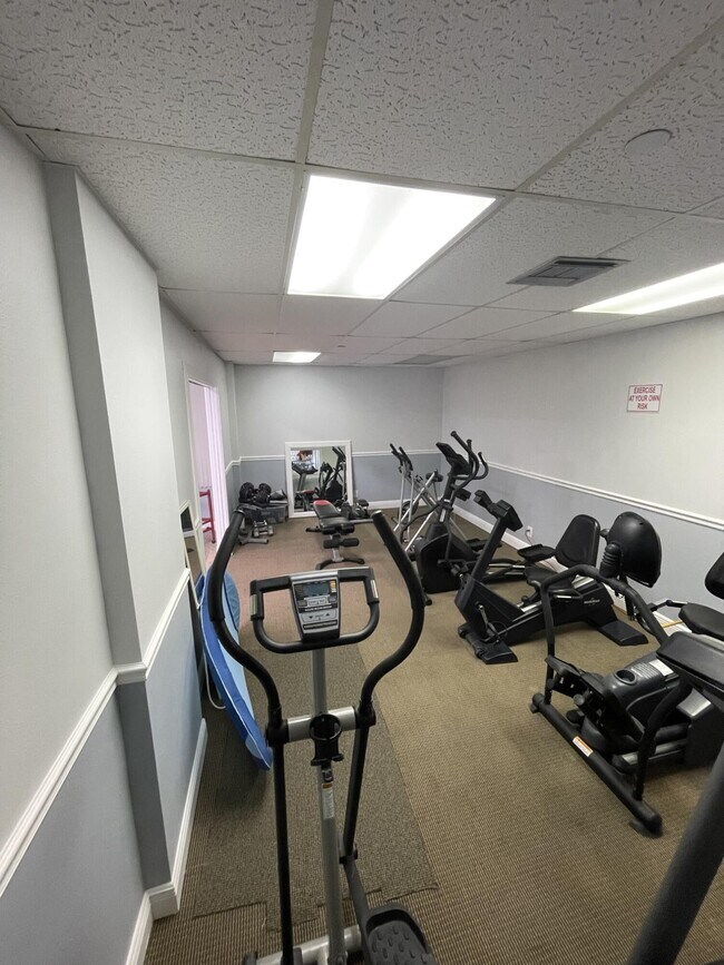 Building Photo - 720 Orton Ave