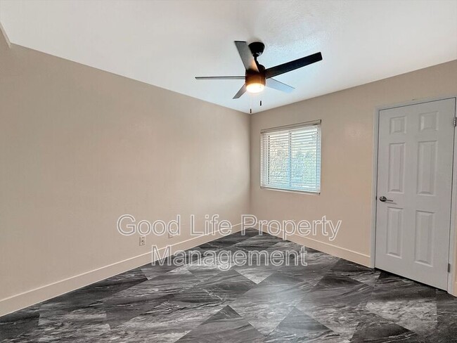 Building Photo - 3030 Alta View Dr