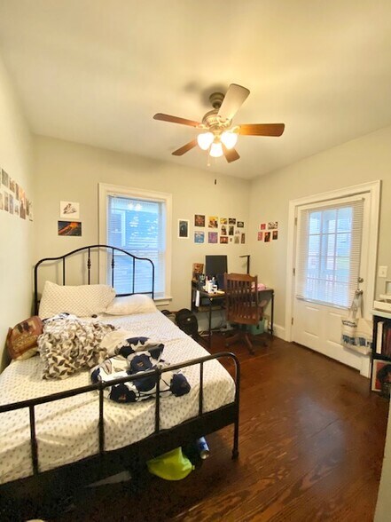 Building Photo - 180 Hillside St