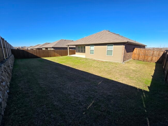 Building Photo - 902 Old Blf Ln
