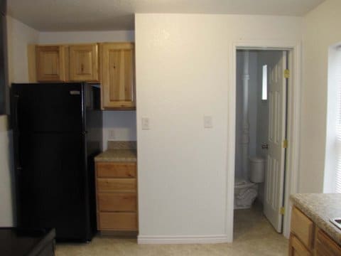 Building Photo - 2 BEDROOM, 1 BATHROOM SINGLE FAMILY HOME C...