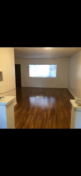 Primary Photo - 3378 S Centinela Ave