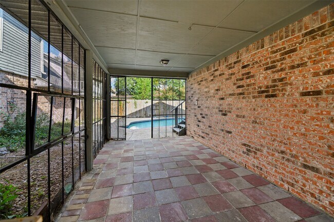 Building Photo - 4735 Charade Dr